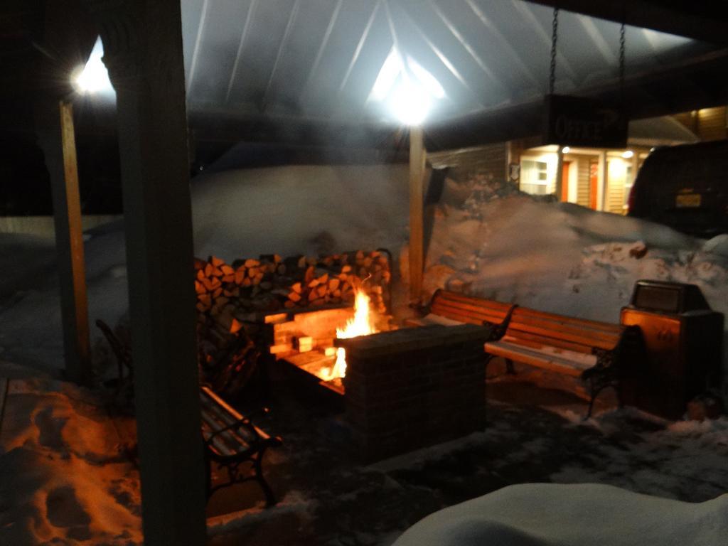 Edelweiss Ski Lodge Элликоттвилл Экстерьер фото